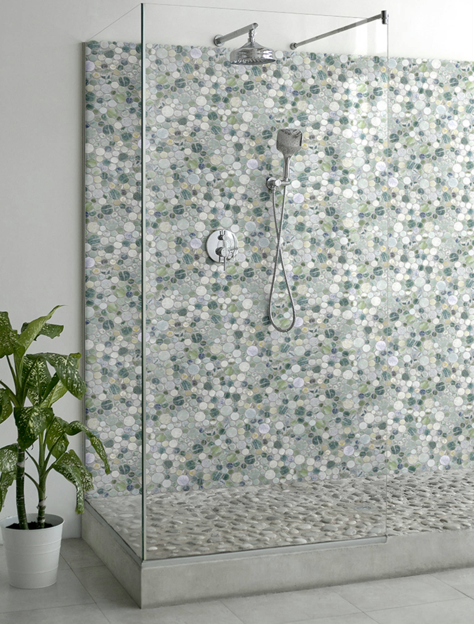 Crystal Green Semi‐Precious Stone Round Interlocking Mosaic | Marino Tile NY